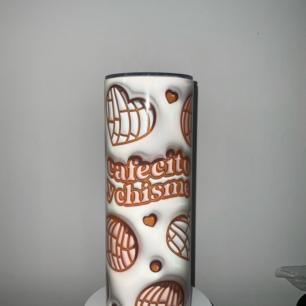 Cafecito y Chisme Tumbler